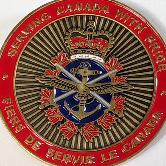 CANADIAN ARMED FORCES VETERANS SERVING CANADA WITH PRIDE MEDALLION COIN WAR - Picture 5 of 10